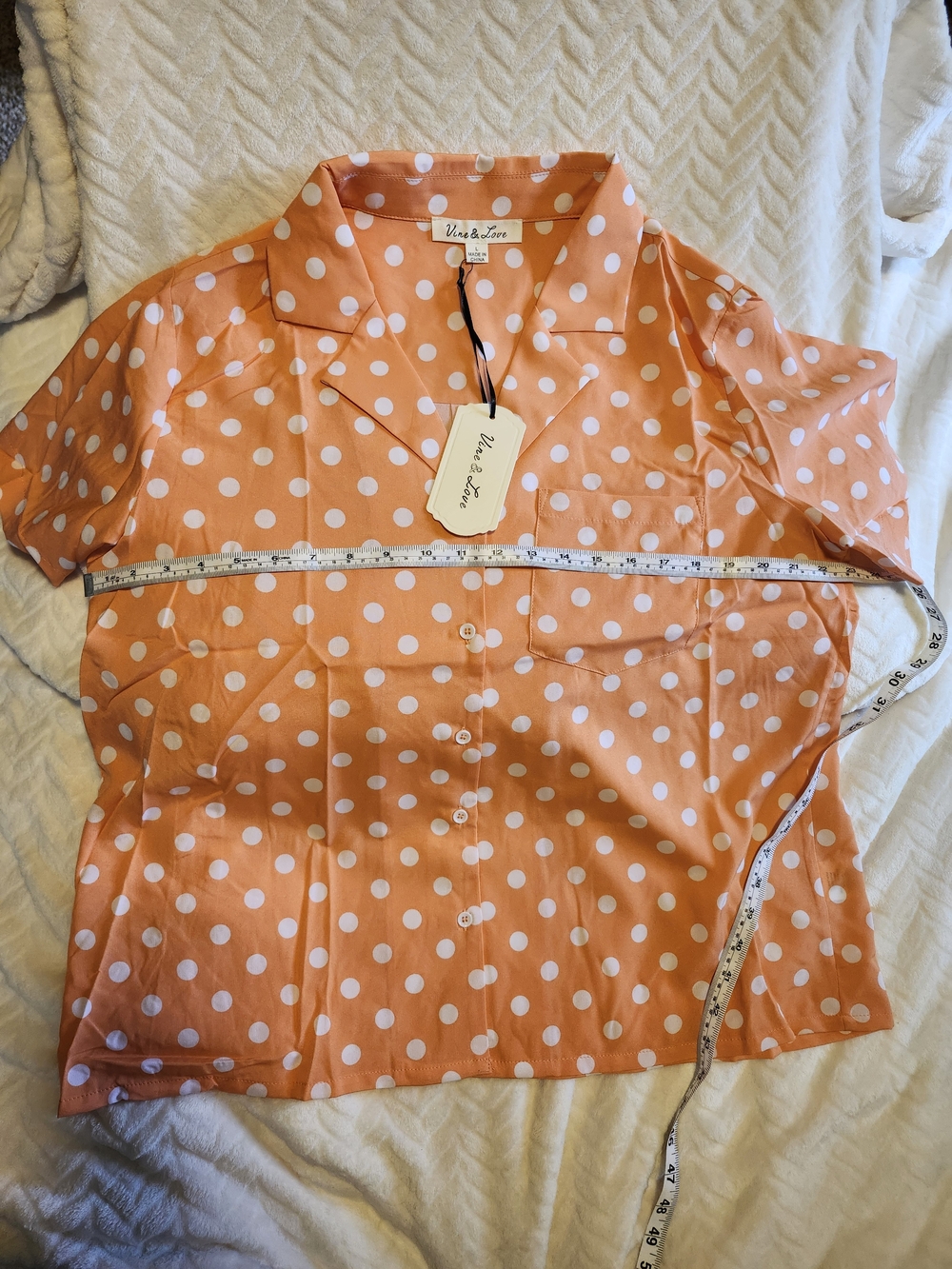 NWT - Vine & Love Polka Dot Short-Sleeve Button-Up Top — Coral/White